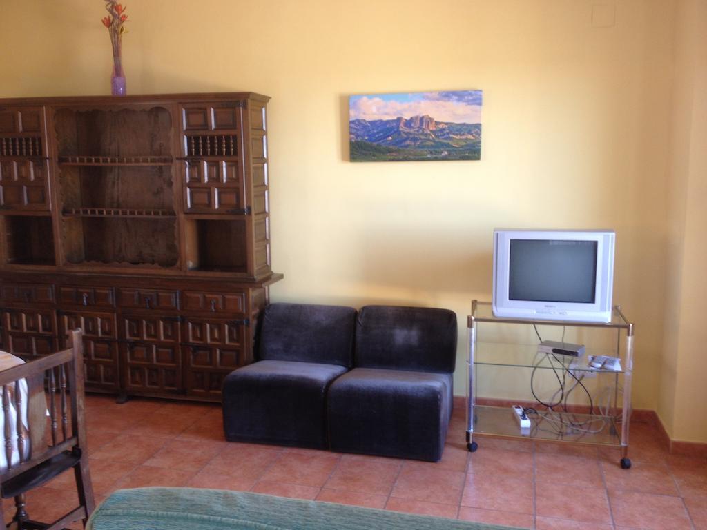Apartaments La Fabrica Horta de Sant Joan Pokoj fotografie