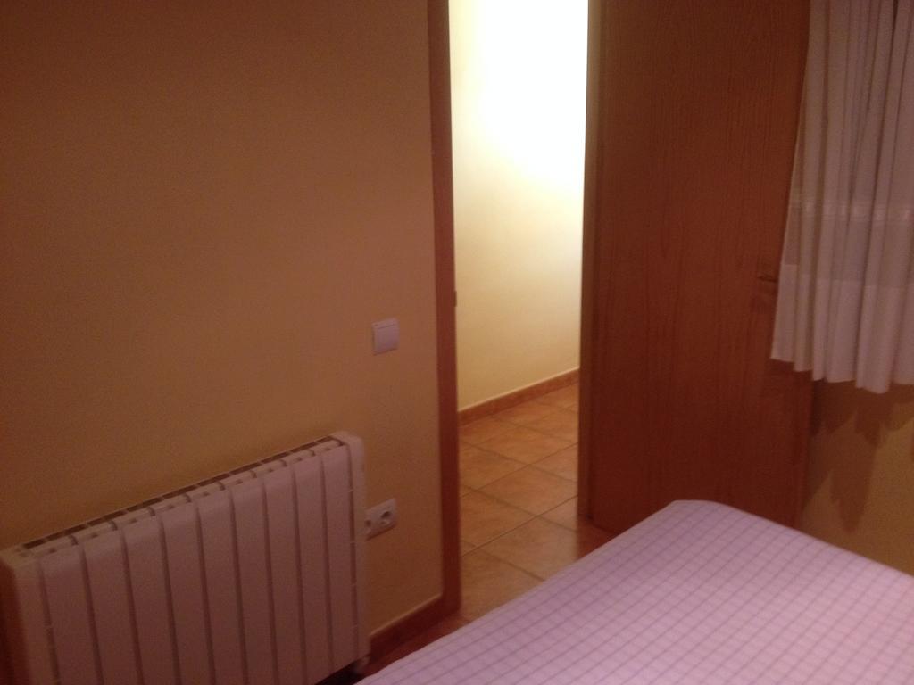 Apartaments La Fabrica Horta de Sant Joan Pokoj fotografie