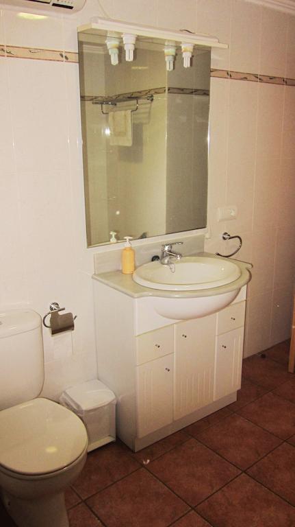 Apartaments La Fabrica Horta de Sant Joan Pokoj fotografie